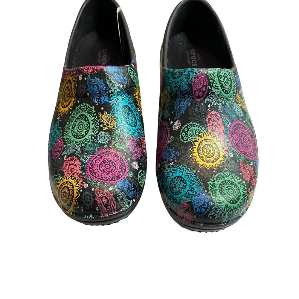 Crocs Neria Pro II Clog. Bright Paisley Floral Size 8W - Picture 3 of 7